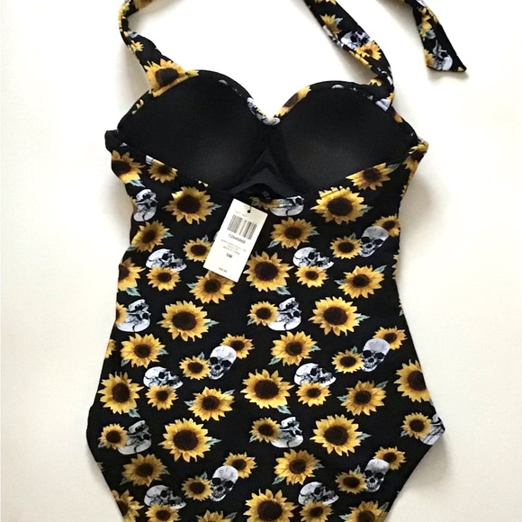 Sunflowers Skulls Hot Topic Halter Neck Retro Gothic One Piece Swim Suit New - Picture 4 of 8